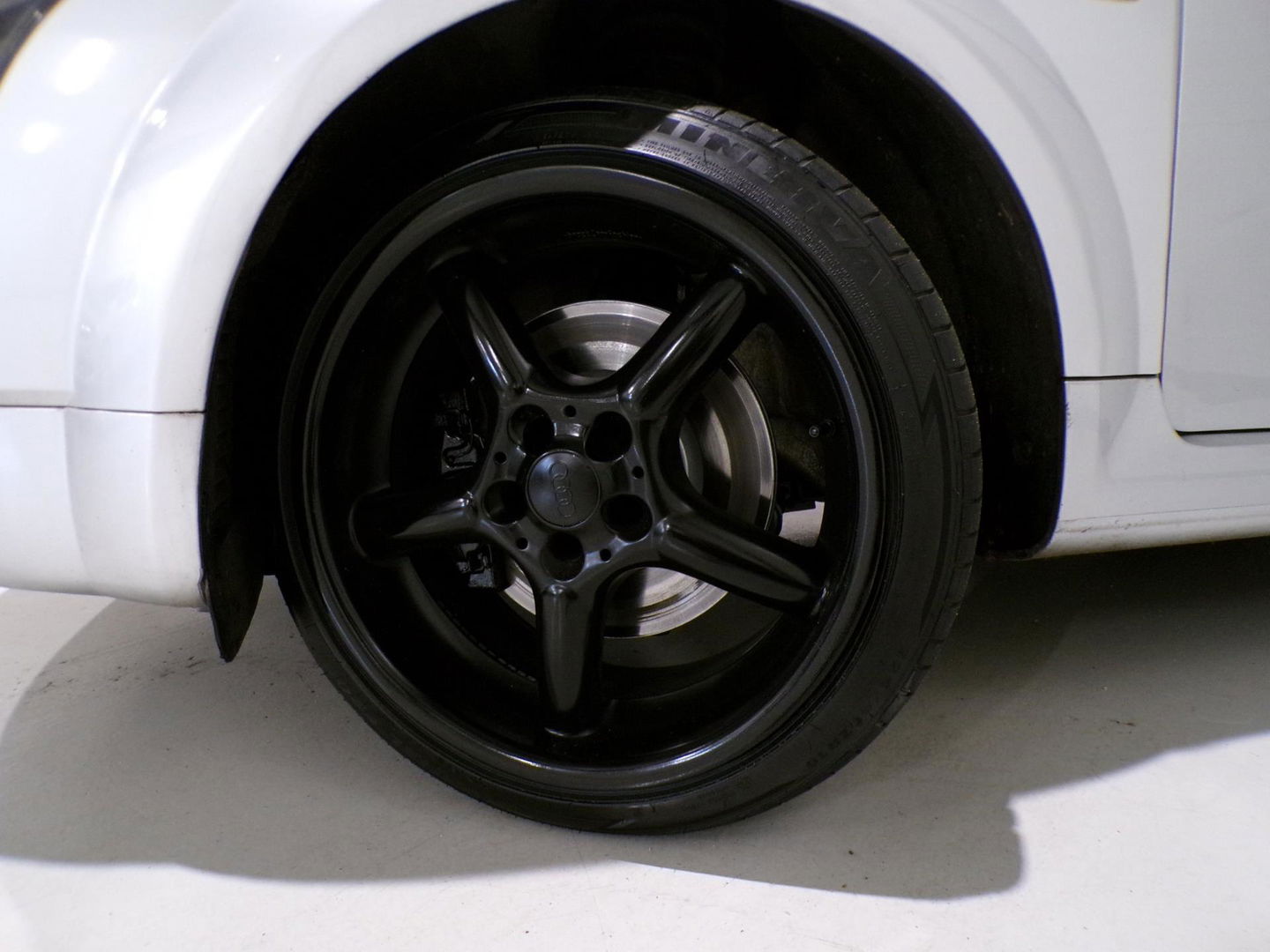 Audi TT Roadster 1.8 5V Turbo 180PK Bluetooth Leer Stoelverwarming Garantie 18"Velgen, zeer nette & goed onderhouden auto !