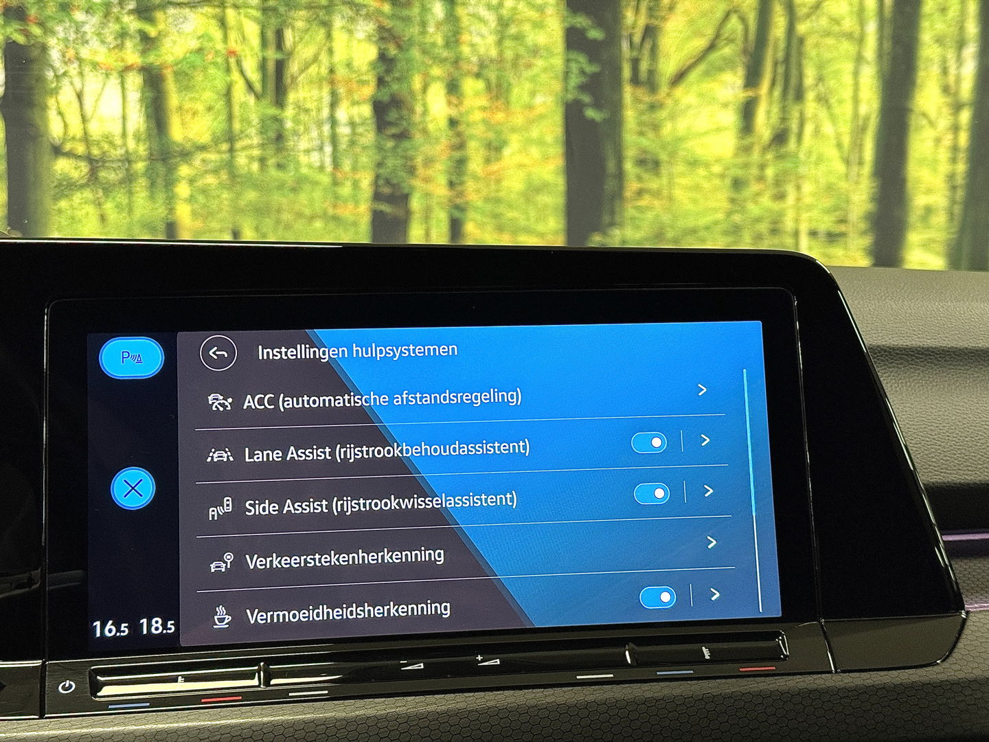 Volkswagen Golf 2.0 TDI GTD | 200 PK! | Apple Carplay | Android Auto | Sfeerverlichting | Navigatie | Adaptieve Cruise Control | Lane Assist | IQ Light | LED | DAB | Dodehoek Sensor |