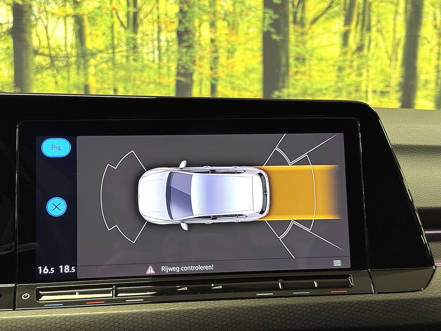 Volkswagen Golf 2.0 TDI GTD | 200 PK! | Apple Carplay | Android Auto | Sfeerverlichting | Navigatie | Adaptieve Cruise Control | Lane Assist | IQ Light | LED | DAB | Dodehoek Sensor |