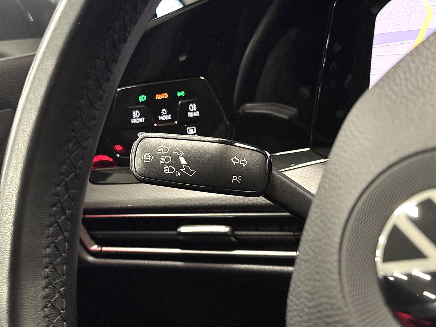 Volkswagen Golf 2.0 TDI GTD | 200 PK! | Apple Carplay | Android Auto | Sfeerverlichting | Navigatie | Adaptieve Cruise Control | Lane Assist | IQ Light | LED | DAB | Dodehoek Sensor |