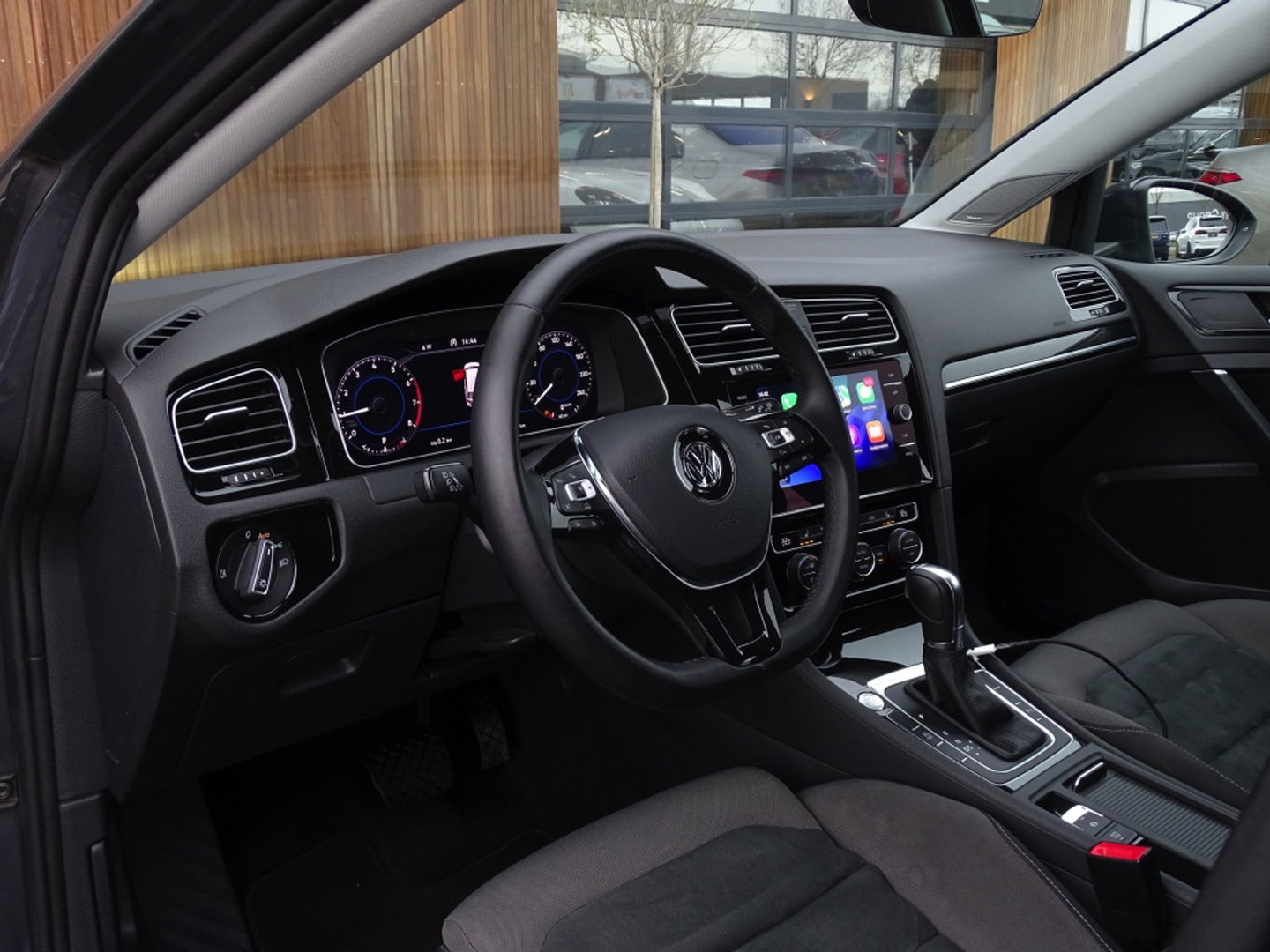 Volkswagen Golf Variant 1.0 TSI 110PK DSG / Highline / R-line / LED *NAP*