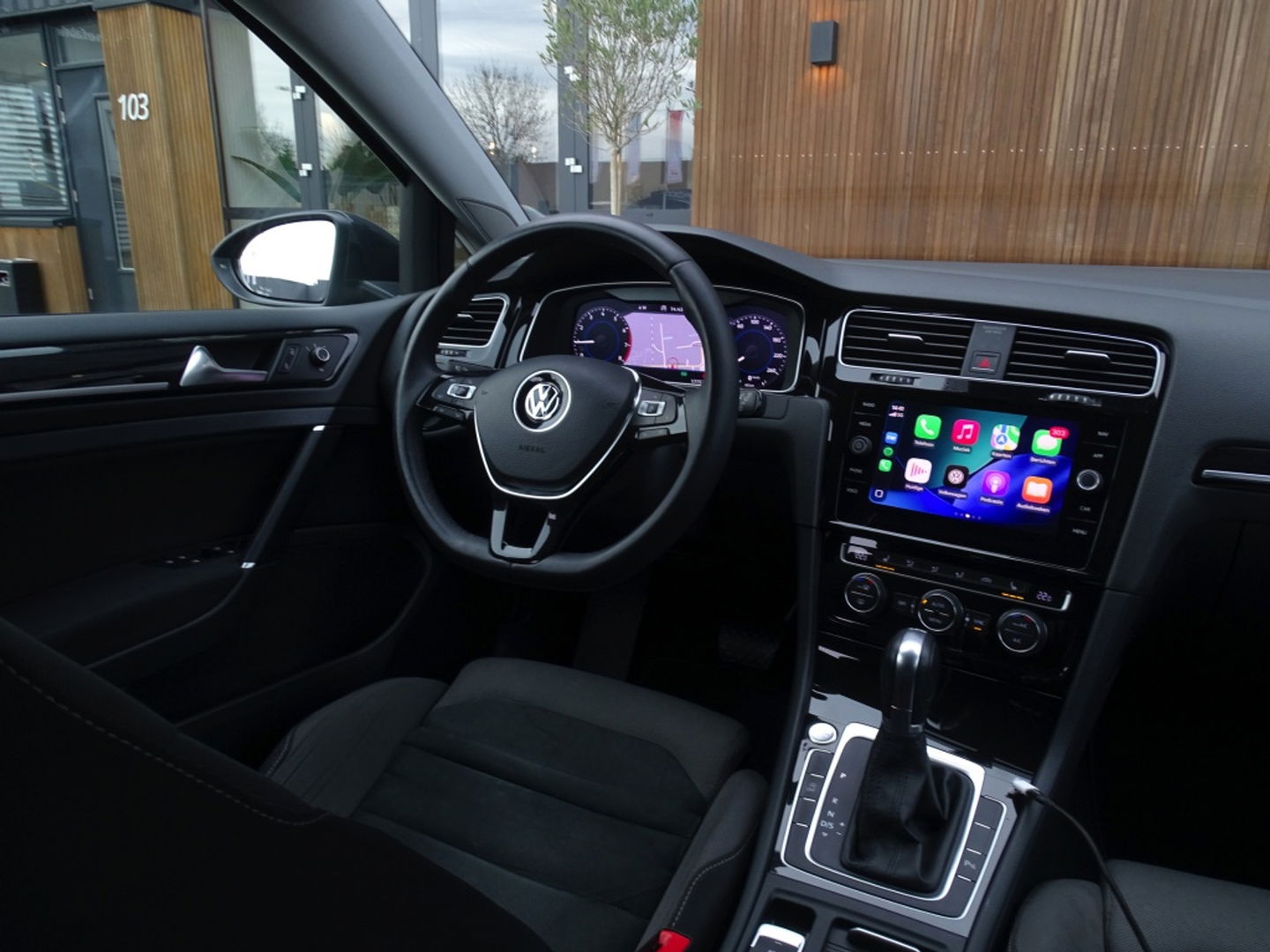 Volkswagen Golf Variant 1.0 TSI 110PK DSG / Highline / R-line / LED *NAP*