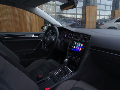 Volkswagen Golf Variant 1.0 TSI 110PK DSG / Highline / R-line / LED *NAP*
