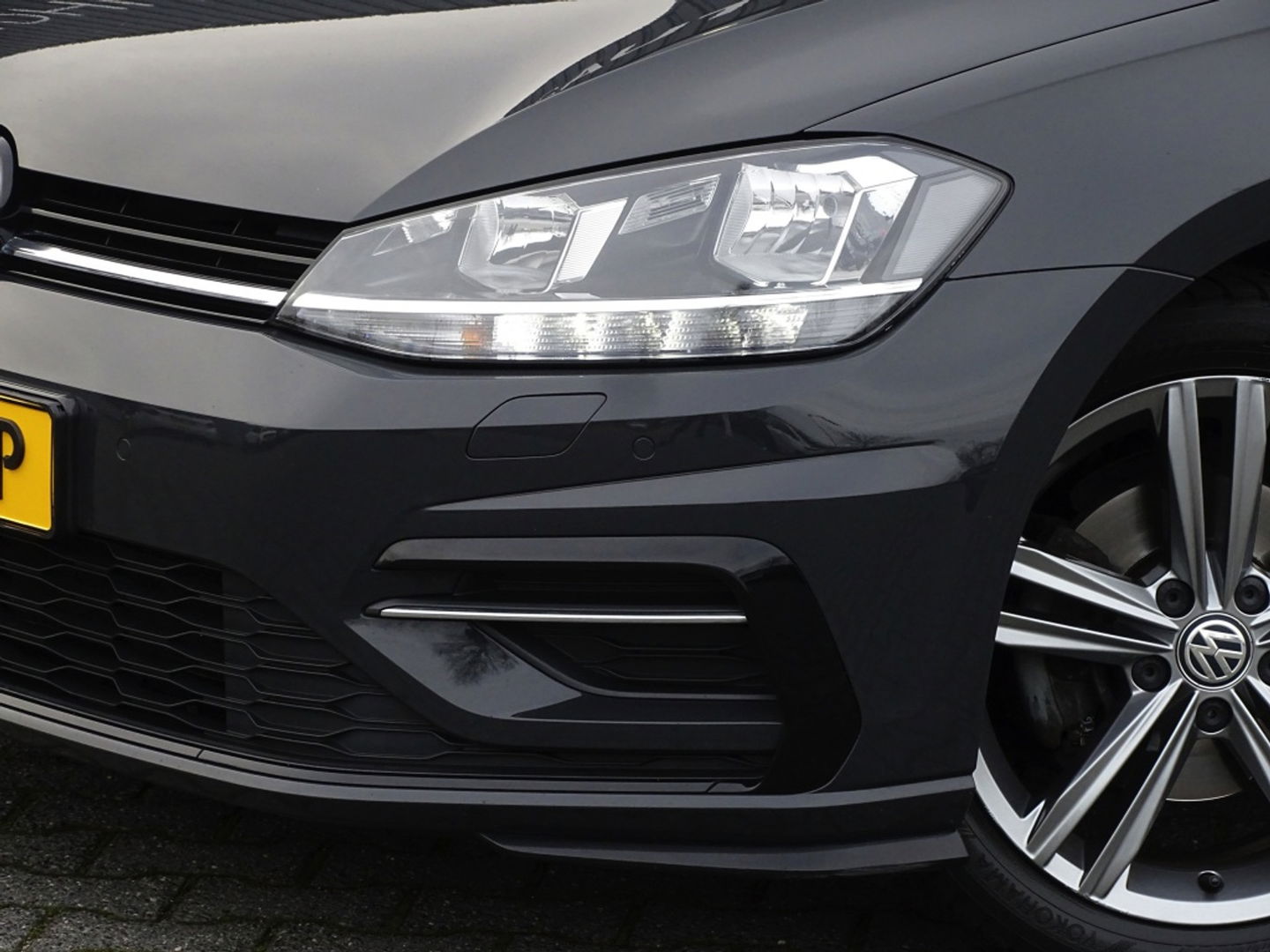 Volkswagen Golf Variant 1.0 TSI 110PK DSG / Highline / R-line / LED *NAP*