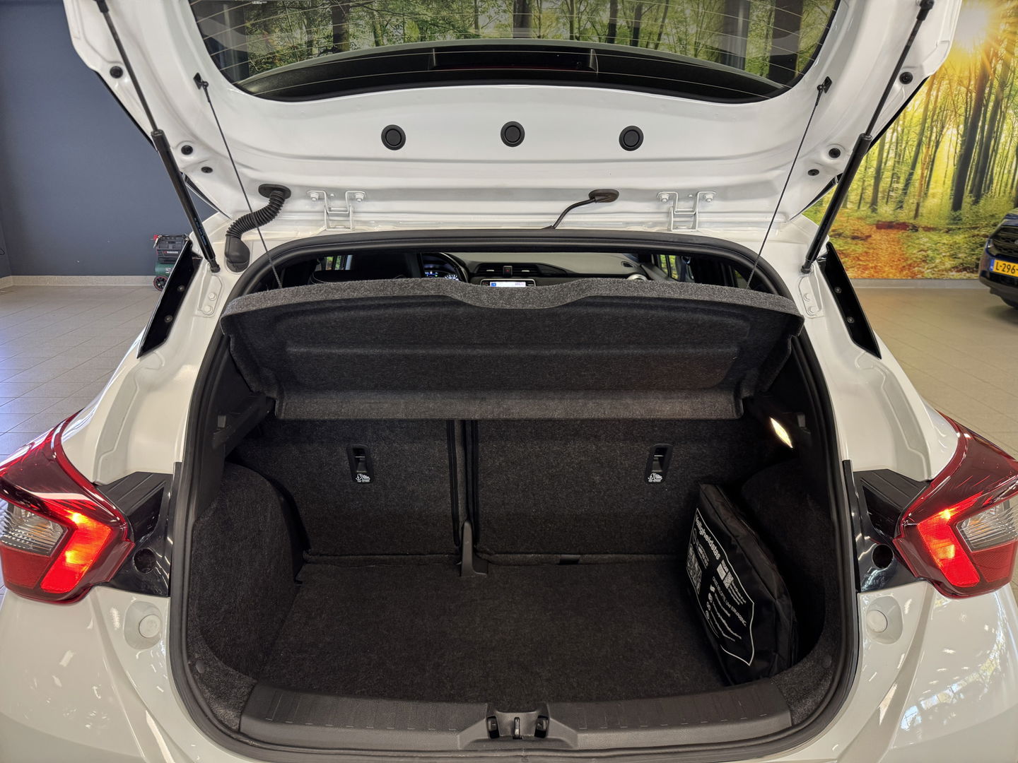 Nissan Micra 1.0 IG-T N-Sport | Apple carplay | Android auto | Lichtmetalen velgen | Airco | Cruise Control |