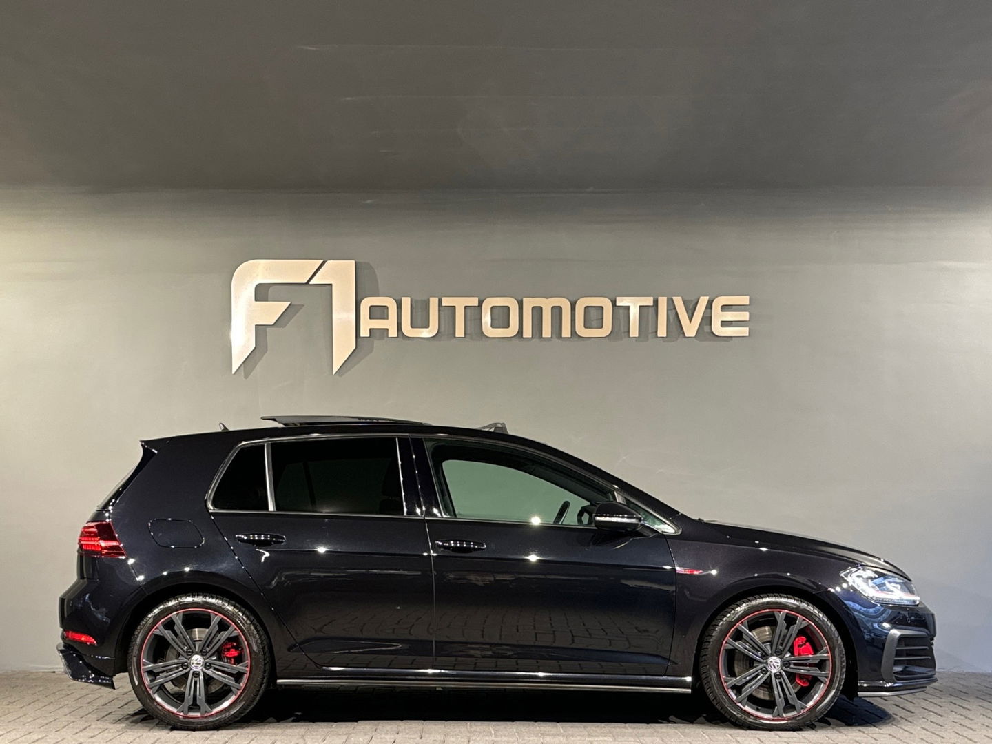 Volkswagen Golf 2.0 TSI GTI Performance Pano|Dyna|DCC|Camera