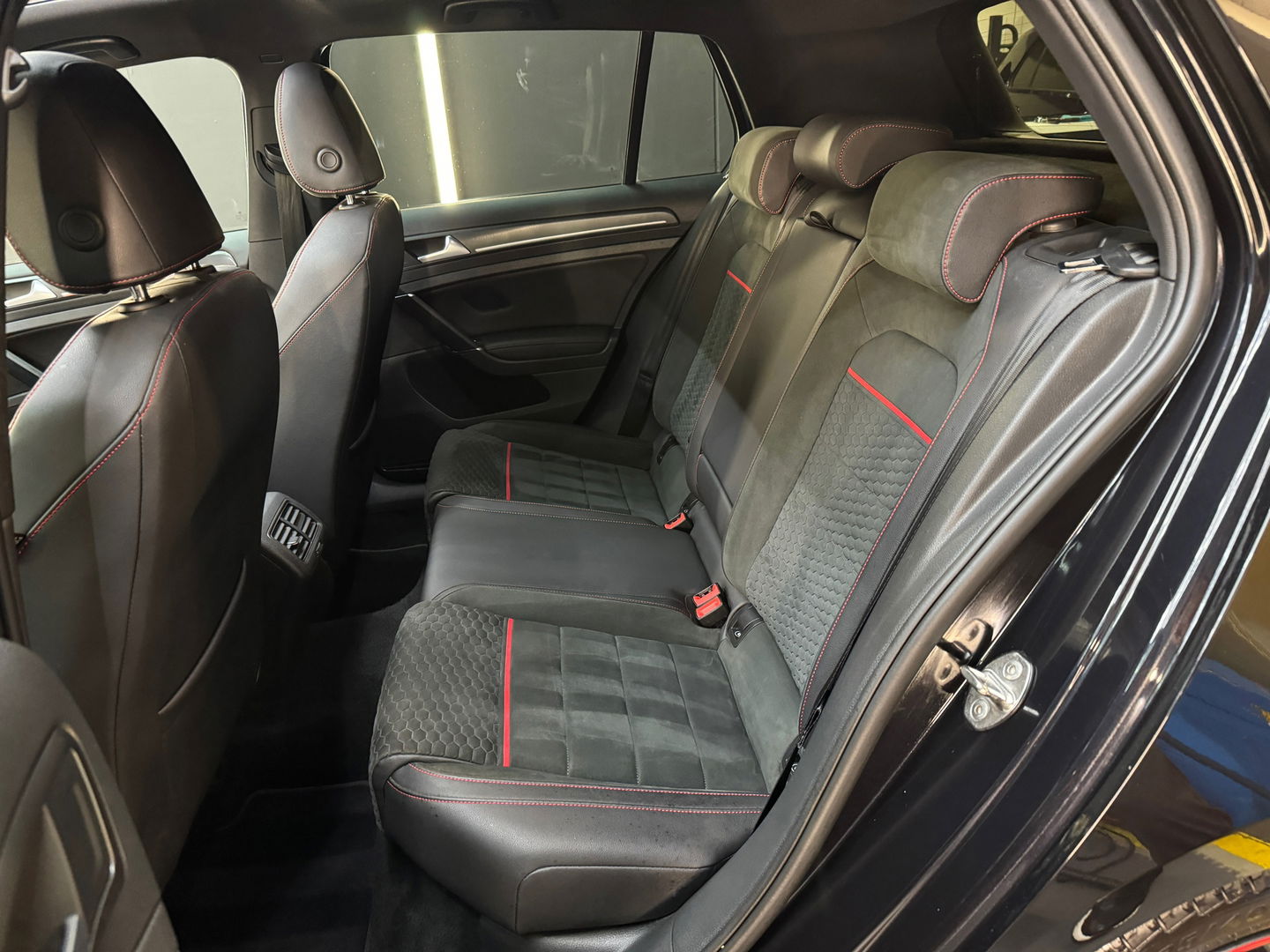 Volkswagen Golf 2.0 TSI GTI Performance Pano|Dyna|DCC|Camera