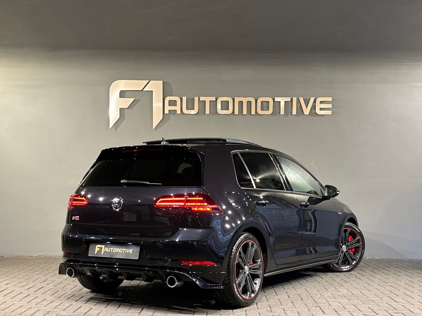 Volkswagen Golf 2.0 TSI GTI Performance Pano|Dyna|DCC|Camera