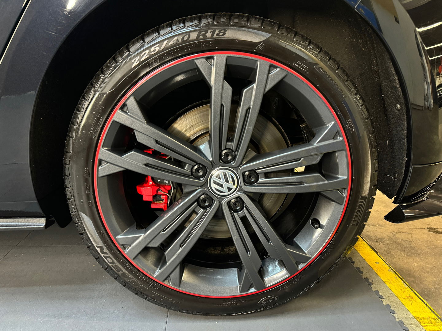 Volkswagen Golf 2.0 TSI GTI Performance Pano|Dyna|DCC|Camera