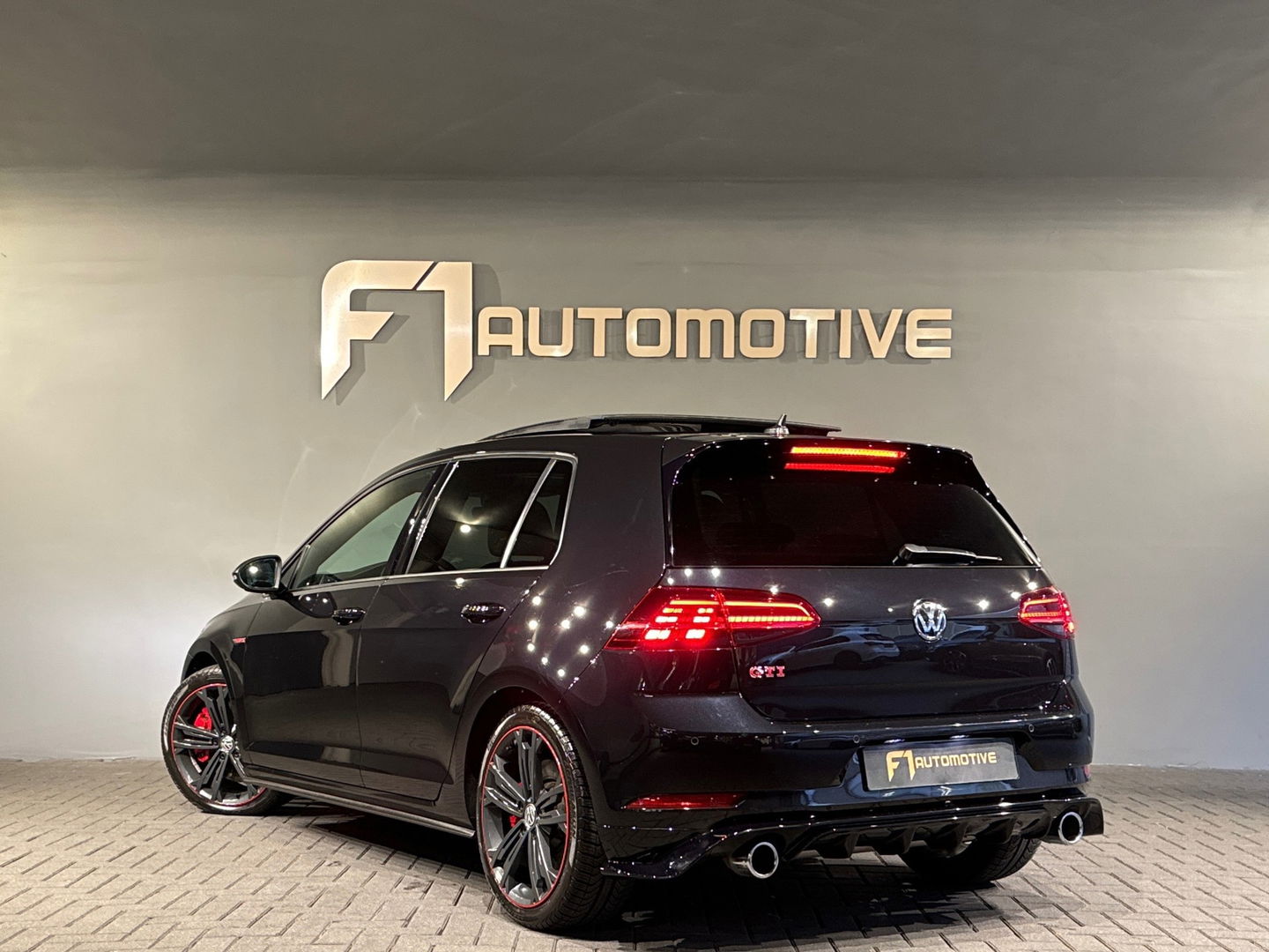 Volkswagen Golf 2.0 TSI GTI Performance Pano|Dyna|DCC|Camera