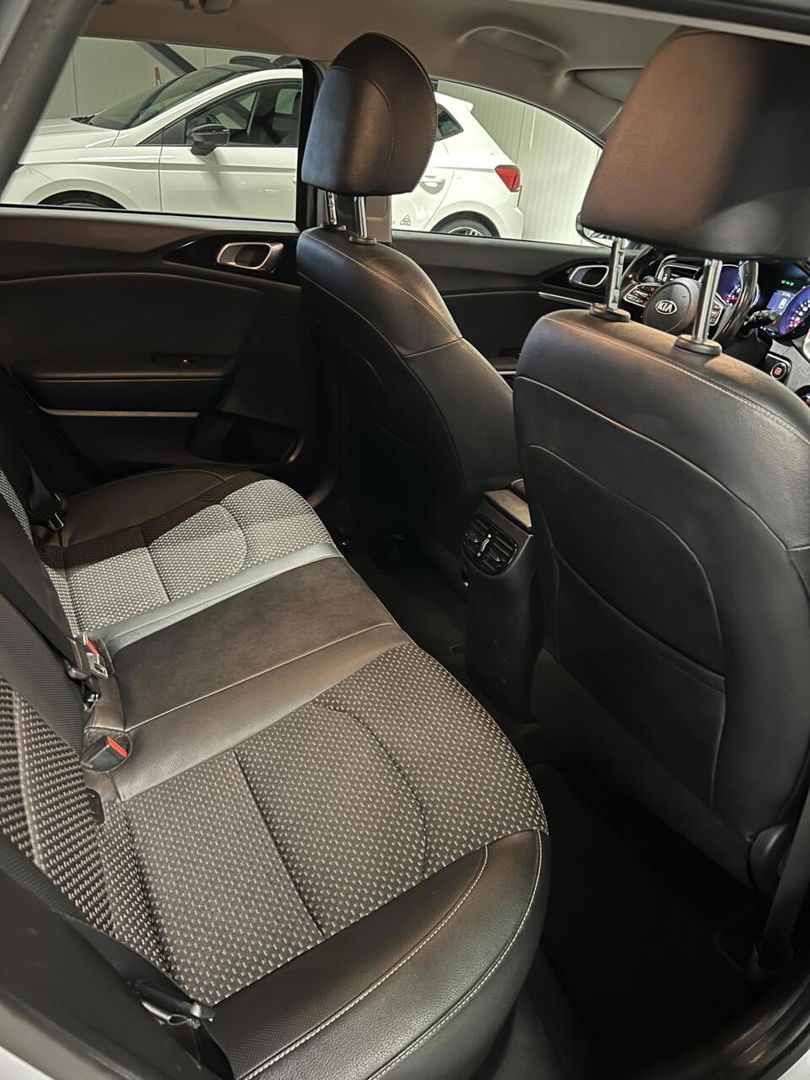 Kia Ceed Sportswagon 1.4 T-GDi 140PK DynamicPlusLine Trekhaa