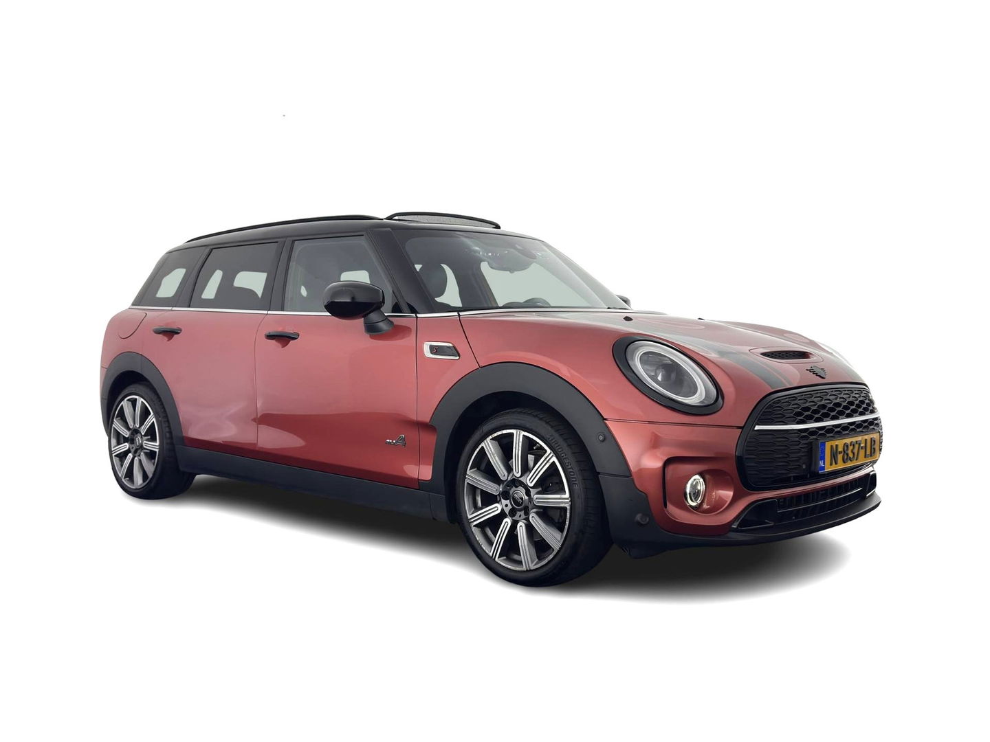 MINI Clubman 2.0 Cooper S ALL4 Premier Plus JCW (INCL-BTW) Aut * PANO | LUXURY-LEATHER | FULL-LED | HEATED-SPORTSEATS | DIGI-COCKPIT | AMBIENT-LIGHT | PRIVACY-GLASS | HEAD-UP | PDC | CAMERA | DAB  | KEYLESS | TOWBAR | 18"ALU*
