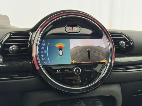 MINI Clubman 2.0 Cooper S ALL4 Premier Plus JCW (INCL-BTW) Aut * PANO | LUXURY-LEATHER | FULL-LED | HEATED-SPORTSEATS | DIGI-COCKPIT | AMBIENT-LIGHT | PRIVACY-GLASS | HEAD-UP | PDC | CAMERA | DAB  | KEYLESS | TOWBAR | 18"ALU*