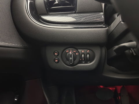 MINI Clubman 2.0 Cooper S ALL4 Premier Plus JCW (INCL-BTW) Aut * PANO | LUXURY-LEATHER | FULL-LED | HEATED-SPORTSEATS | DIGI-COCKPIT | AMBIENT-LIGHT | PRIVACY-GLASS | HEAD-UP | PDC | CAMERA | DAB  | KEYLESS | TOWBAR | 18"ALU*