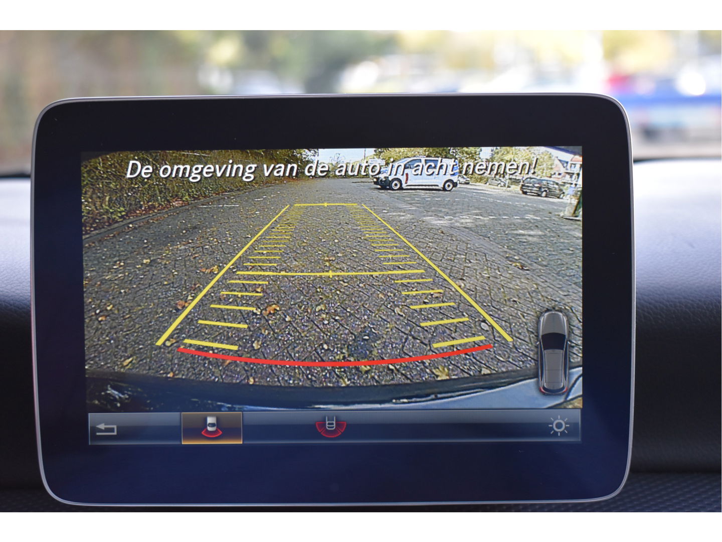 Mercedes-Benz A-Klasse 180 Sport Edition AMG | NL-auto | Pano.dak | Carplay | Camera | Sfeerverl | Navi | Cruise Control | 4Seasons | NAP