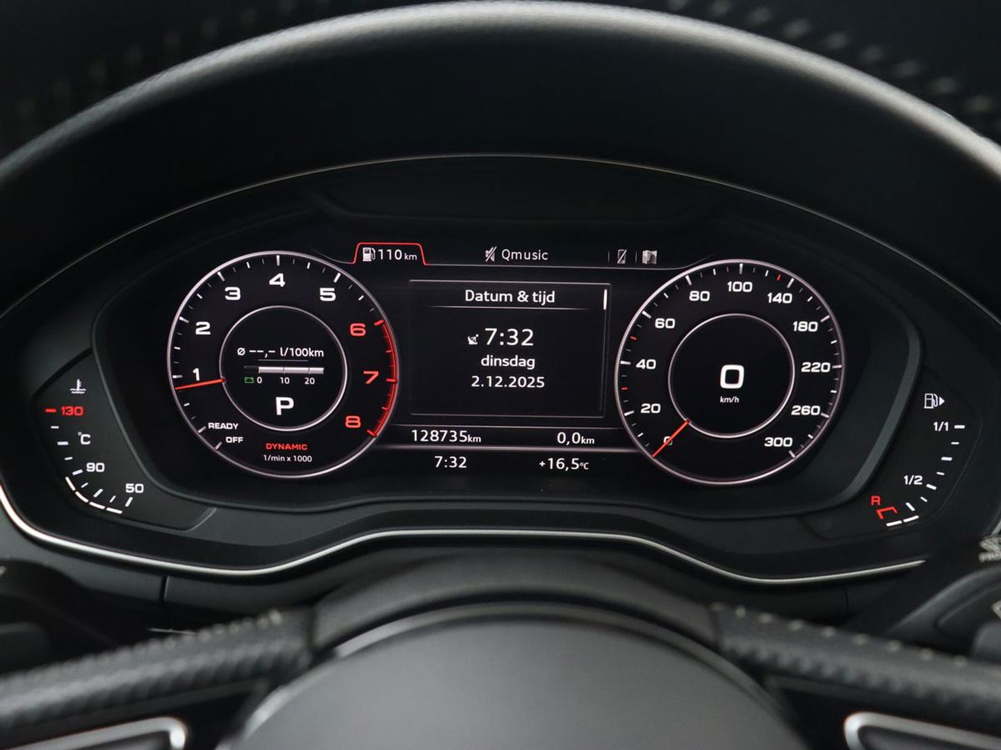 Audi A4 40 TFSI Sport S Line Black Edition | Stoelverwarming | Adaptive cruise | Keyless | Virtual Cockpit | Carplay | Half leder | Navigatie | Full LED | 19'' | Sportstoelen | Sfeerverlichting