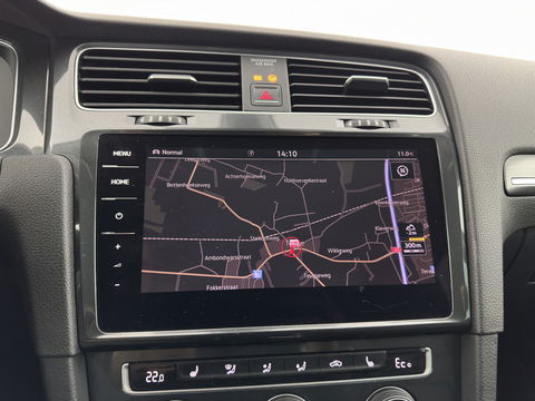 Volkswagen E-Golf {SOH-100%) Aut.* LUXURY-LEATHER | FULL-LED | NAVI-FULLMAP | CAMERA | HEATED-SPORTSEATS | ECC | PDC | CARPLAY | CRUISE | PRIVACY-GLASS | DIGI-COCKPIT | AMBIENT-LIGHT | CCS-FASTLOADER | 19''ALU*