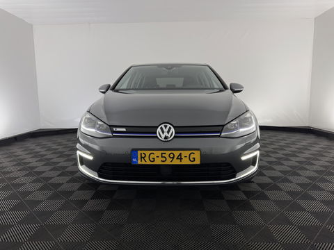 Volkswagen E-Golf {SOH-100%) Aut.* LUXURY-LEATHER | FULL-LED | NAVI-FULLMAP | CAMERA | HEATED-SPORTSEATS | ECC | PDC | CARPLAY | CRUISE | PRIVACY-GLASS | DIGI-COCKPIT | AMBIENT-LIGHT | CCS-FASTLOADER | 19''ALU*