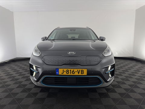 Kia e-Niro ExecutiveLine 64 kWh (3-Fase) {SOH-100%) (INCL-BTW)  Aut *HEATPUMP | LUXURY-LEATHER | FULL-LED | NAVI-FULLMAP | ADAPTIVE-CRUISE | CAMERA | MEMORY-PACK | LANE-ASSIST | KEYLESS | DIGI-COCKPIT | PRIVACY-GLASS | AMBIENT-LIGHT | 17"ALU*