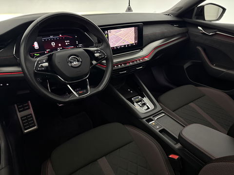 Škoda Octavia Combi VRS iV 1.4 eTsi 245PK | SOH 93% | Pano | HuD | Sfeer | Stoel/Stuur verw. | Virtual | Adap. Cruise | Carplay | Camera | Canton Audio