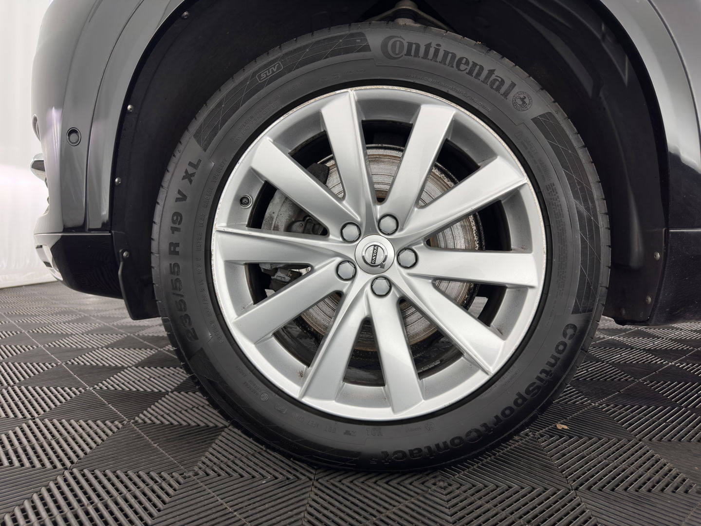 Volvo XC90 2.0 D5 AWD Inscription ( 7-Pers ) Aut. *PANO | LUXURY-LEATHER | FULL-LED | MEMORY-PACK | LANE-ASSIST | PDC | ECC | KEYLESS | DAB | NAVI-FULLMAP | ADAPTIVE-CRUISE | HEATED-SPORTSEATS | DIGI-COCKPIT | 19''ALU*