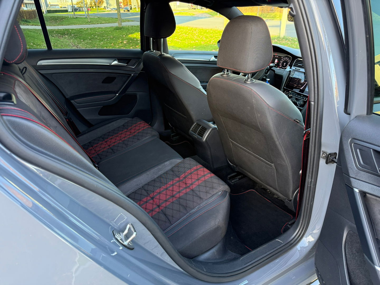 Volkswagen Golf 2.0 TSI GTI TCR|AKRA|290 pk|19"