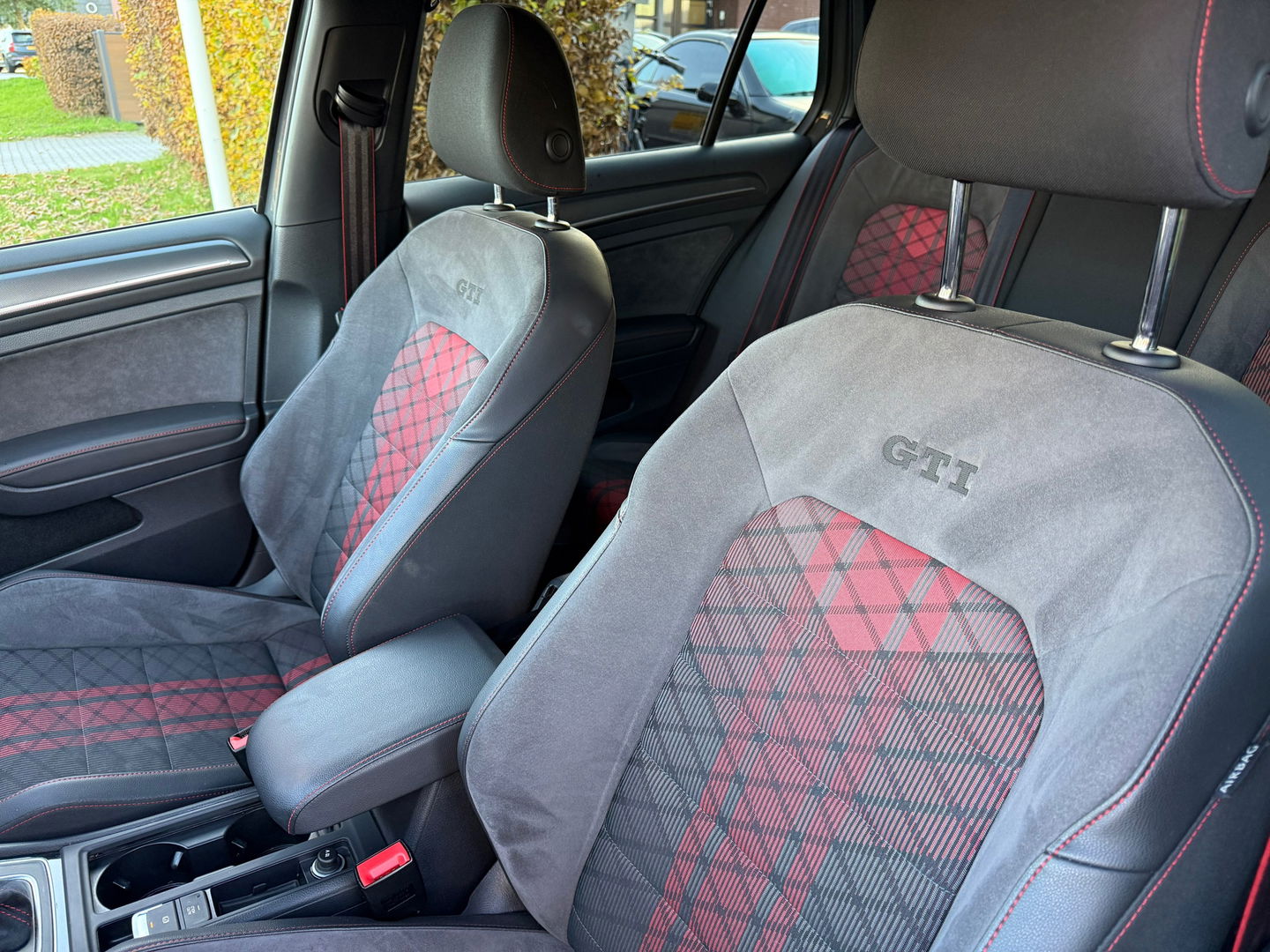 Volkswagen Golf 2.0 TSI GTI TCR|AKRA|290 pk|19"