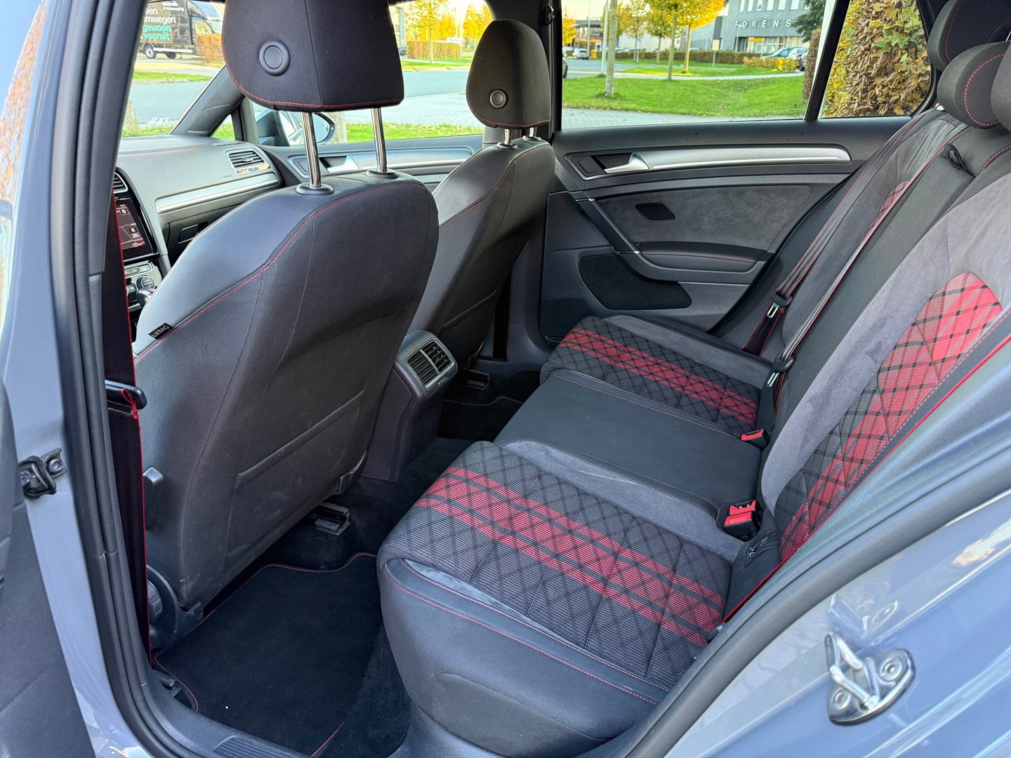 Volkswagen Golf 2.0 TSI GTI TCR|AKRA|290 pk|19"