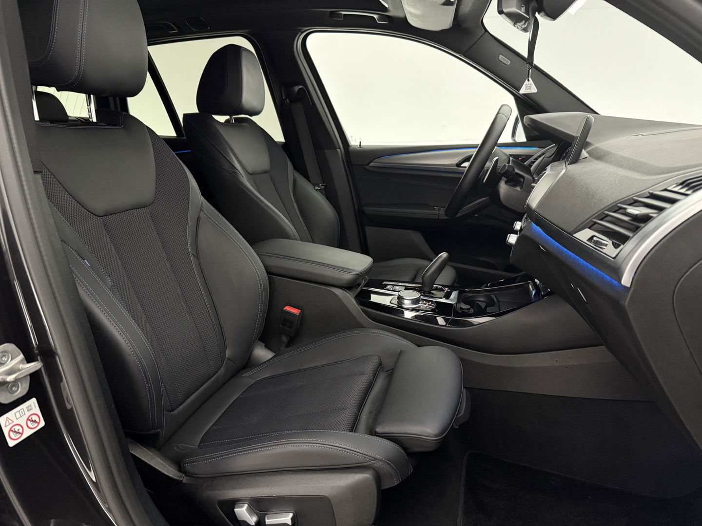 BMW X3 xDrive30e Executive M-Sport | SOH 94% | 293PK | H/K | Sfeer | Memory | Virtual | Stoel/Stuur verw. | Camera | Trekh. | Carplay | Keyless | Cruise