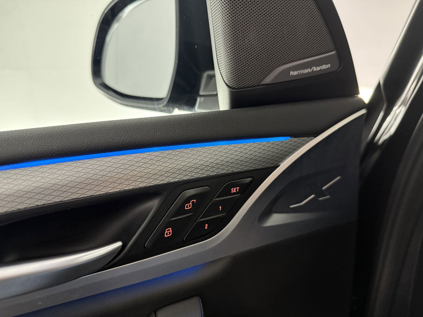 BMW X3 xDrive30e Executive M-Sport | SOH 94% | 293PK | H/K | Sfeer | Memory | Virtual | Stoel/Stuur verw. | Camera | Trekh. | Carplay | Keyless | Cruise