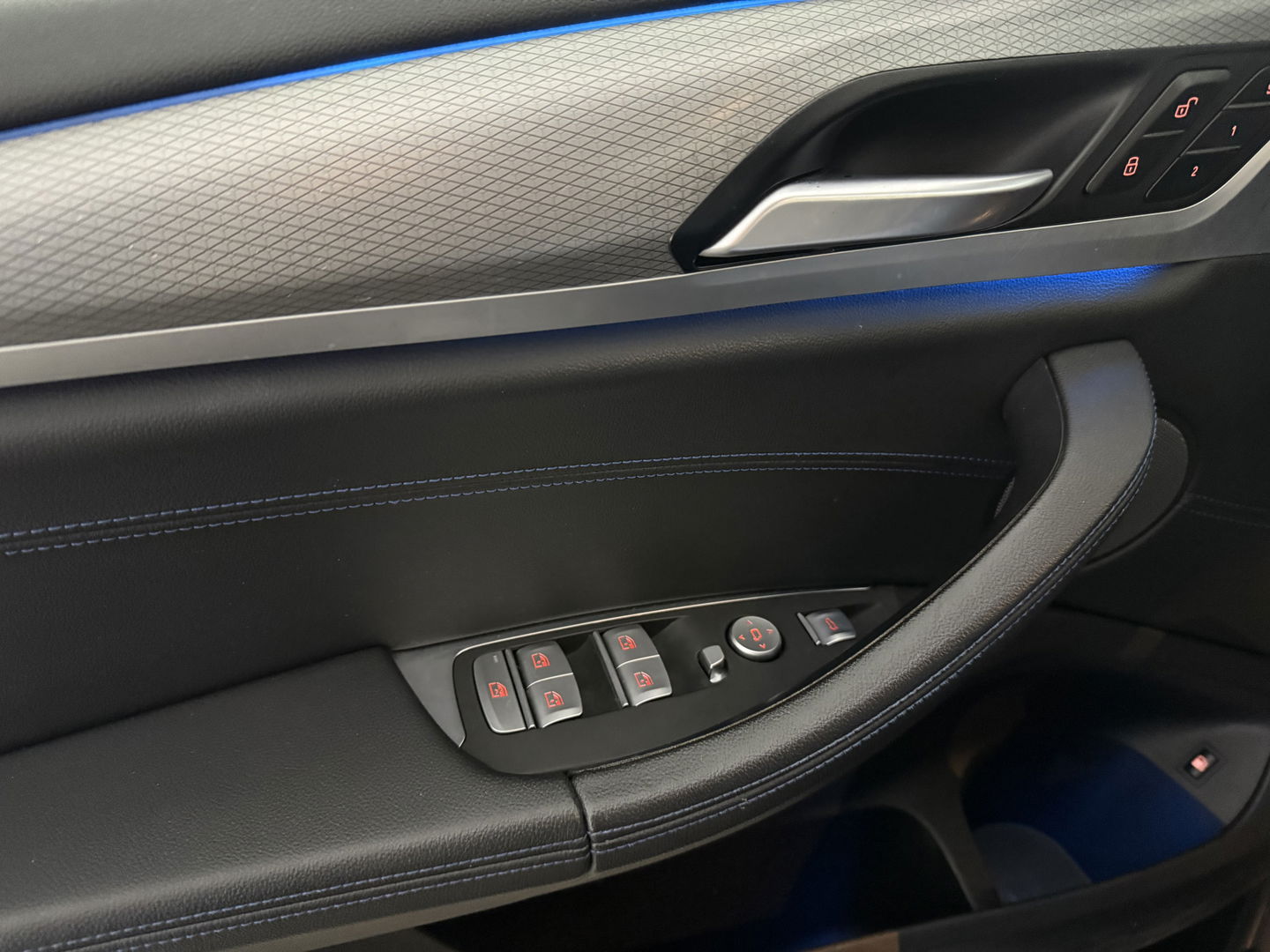 BMW X3 xDrive30e Executive M-Sport | SOH 94% | 293PK | H/K | Sfeer | Memory | Virtual | Stoel/Stuur verw. | Camera | Trekh. | Carplay | Keyless | Cruise