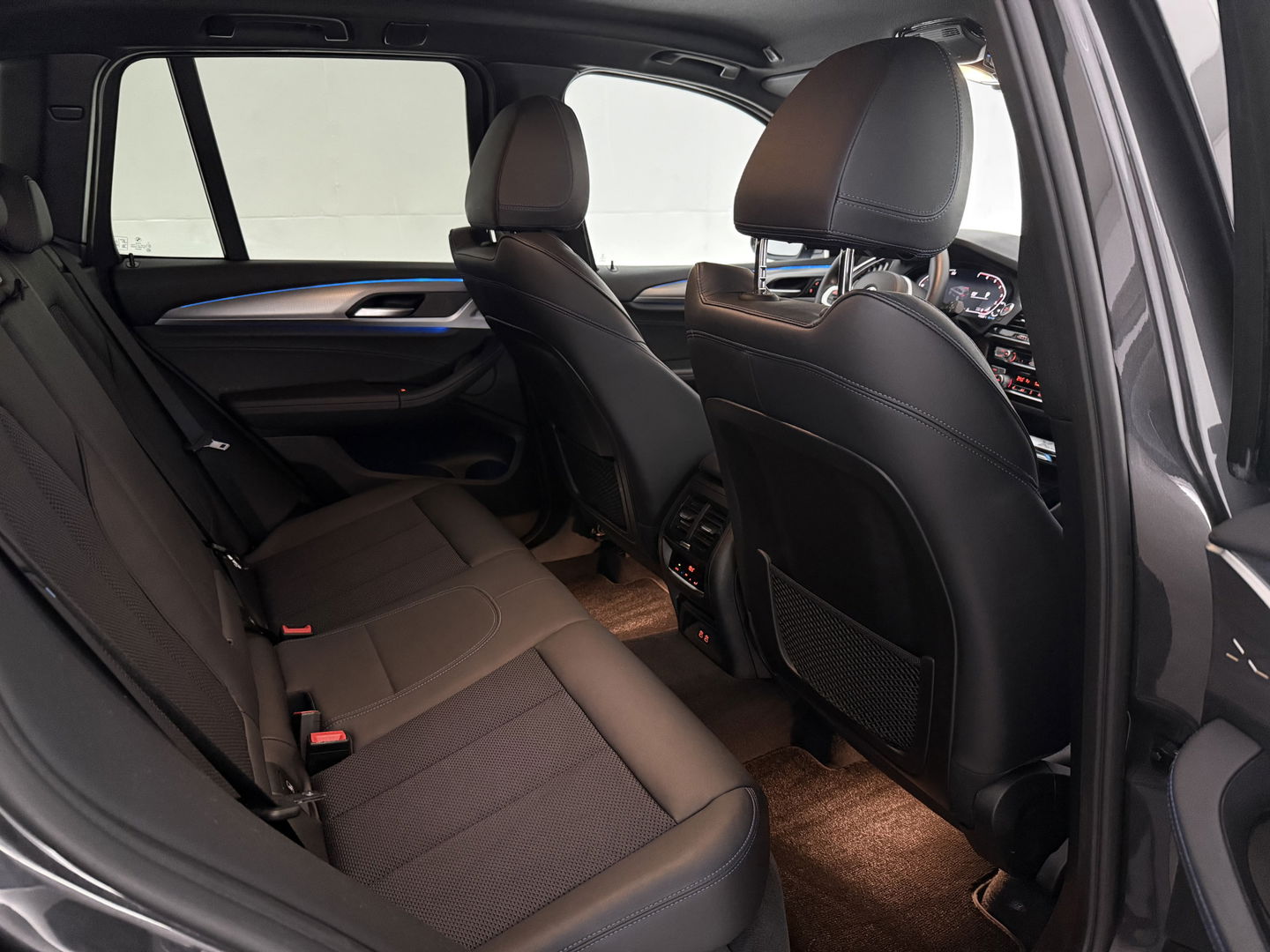 BMW X3 xDrive30e Executive M-Sport | SOH 94% | 293PK | H/K | Sfeer | Memory | Virtual | Stoel/Stuur verw. | Camera | Trekh. | Carplay | Keyless | Cruise