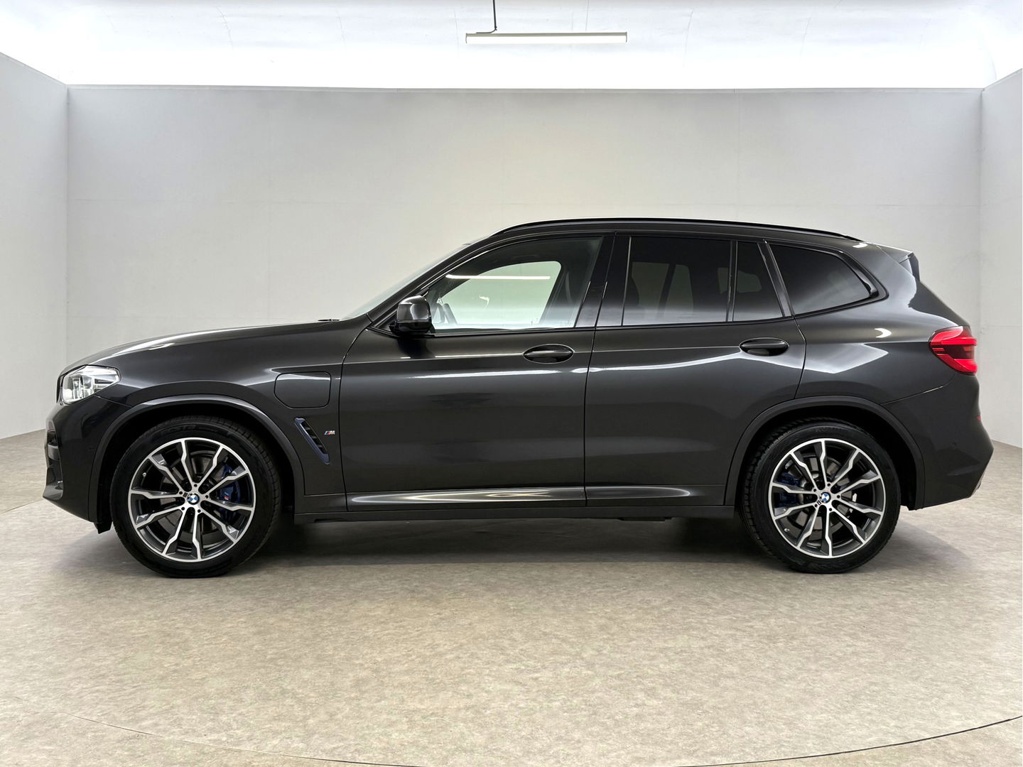 BMW X3 xDrive30e Executive M-Sport | SOH 94% | 293PK | H/K | Sfeer | Memory | Virtual | Stoel/Stuur verw. | Camera | Trekh. | Carplay | Keyless | Cruise
