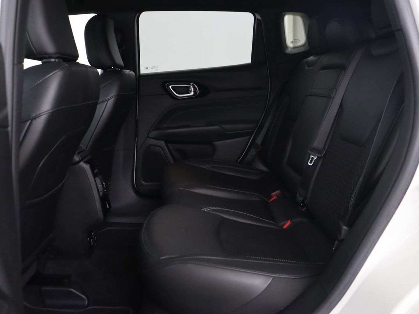 Jeep Compass 4xe 240 Plug-in Hybrid 80th Anniversary | 360 Camera | Adaptive cruise | Full LED | Carplay | Keyless | Navigatie | Park Assist | Climate control