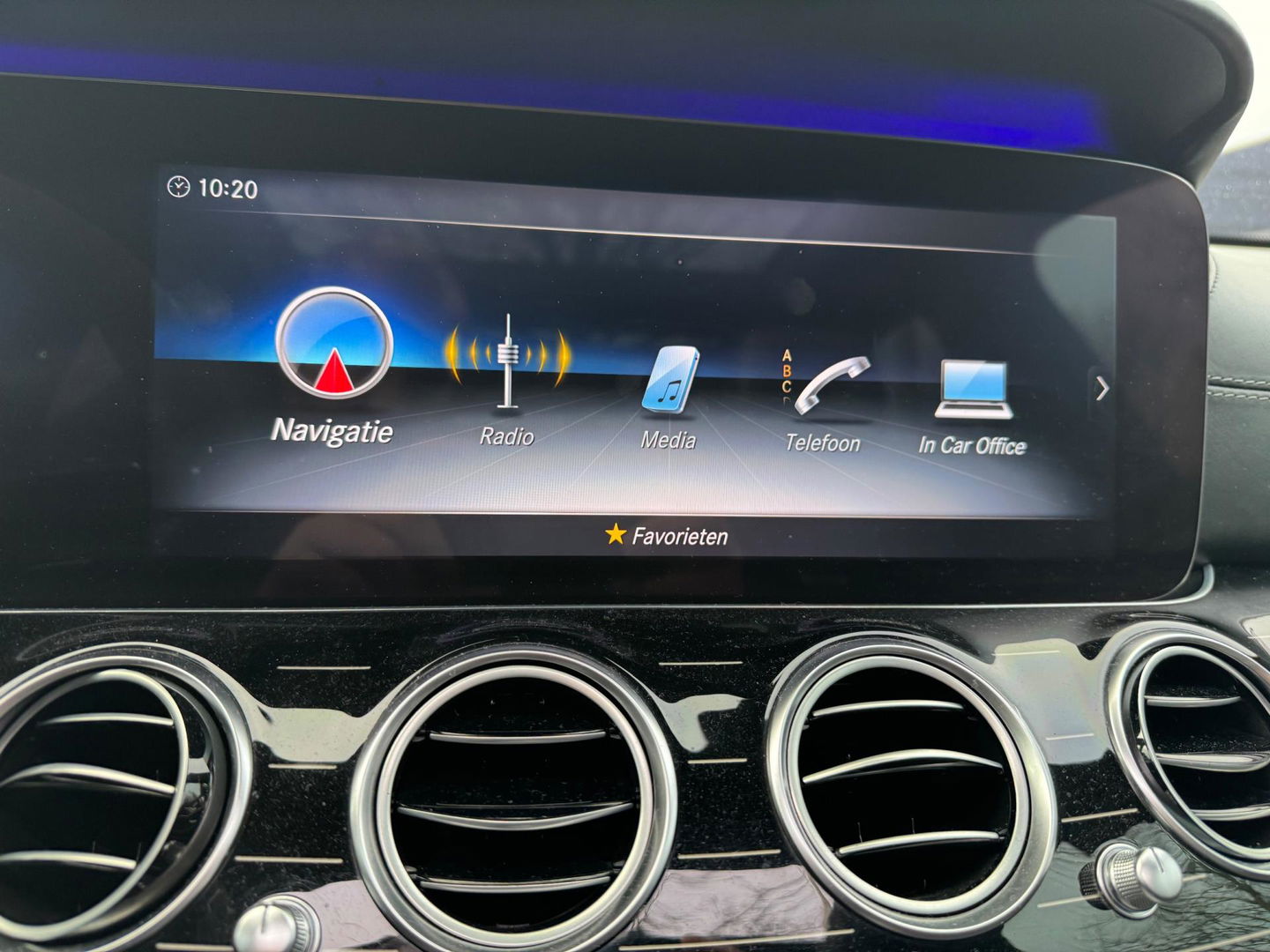 Mercedes-Benz E-Klasse AMG 63 S 4MATIC Softclose Panorama 360 Camera