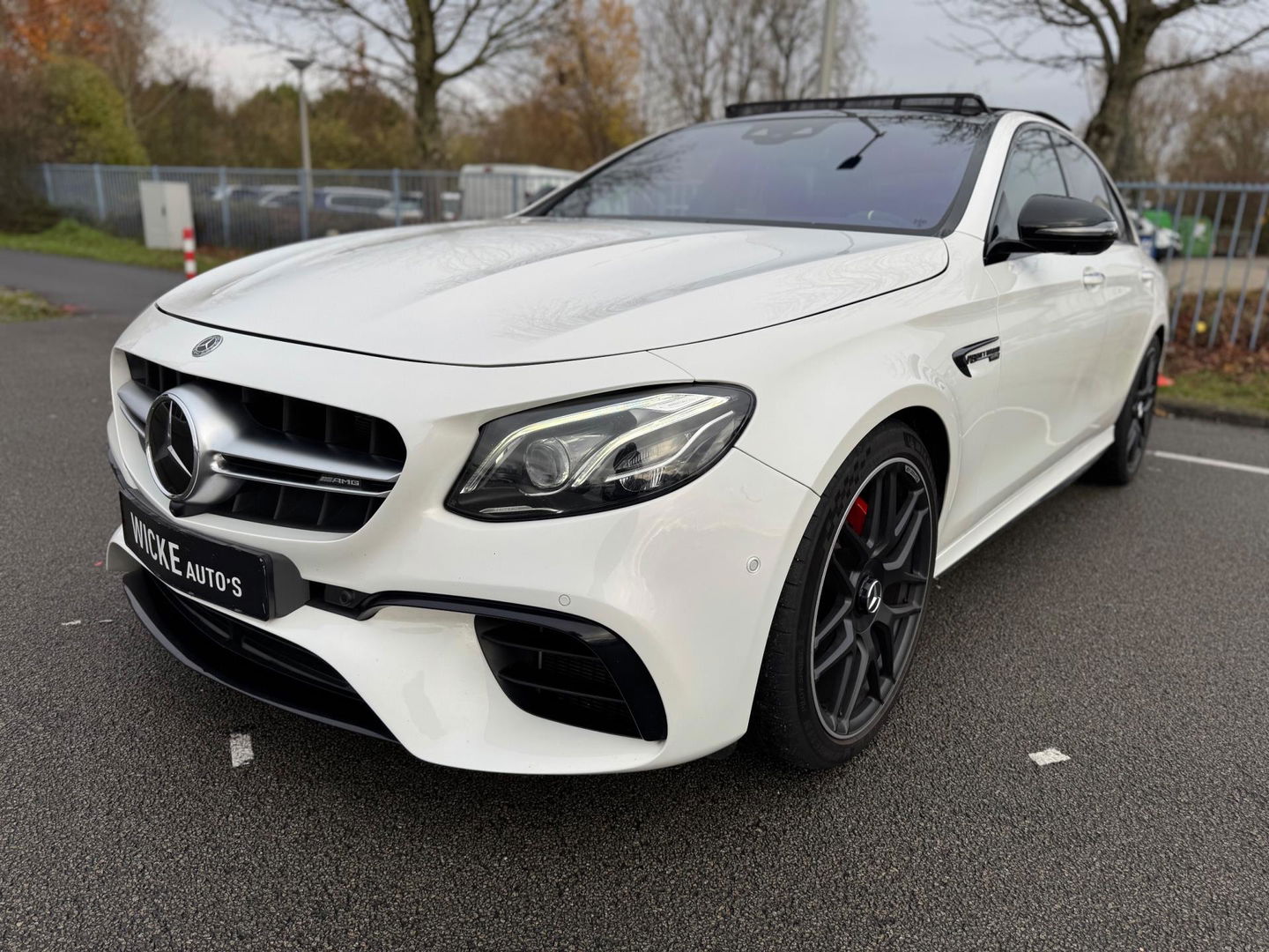Mercedes-Benz E-Klasse AMG 63 S 4MATIC Softclose Panorama 360 Camera