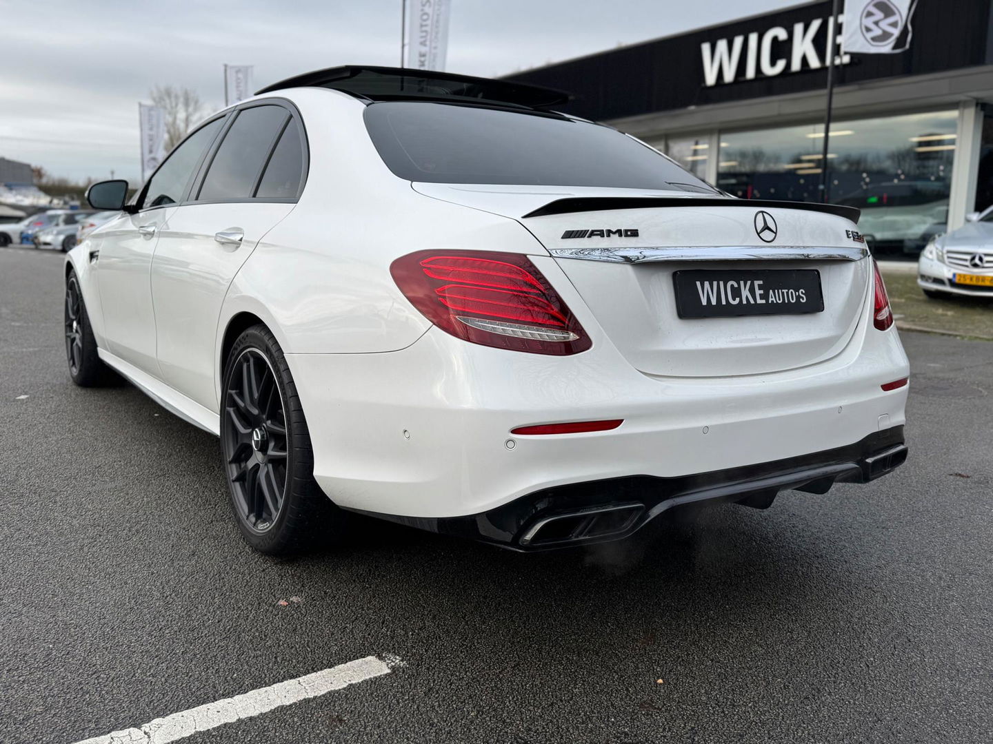 Mercedes-Benz E-Klasse AMG 63 S 4MATIC Softclose Panorama 360 Camera
