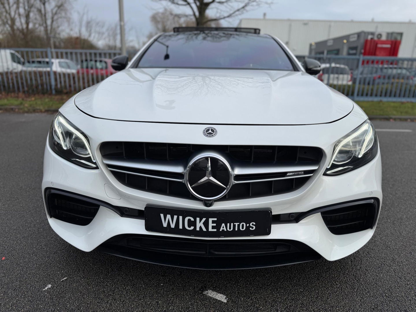 Mercedes-Benz E-Klasse AMG 63 S 4MATIC Softclose Panorama 360 Camera