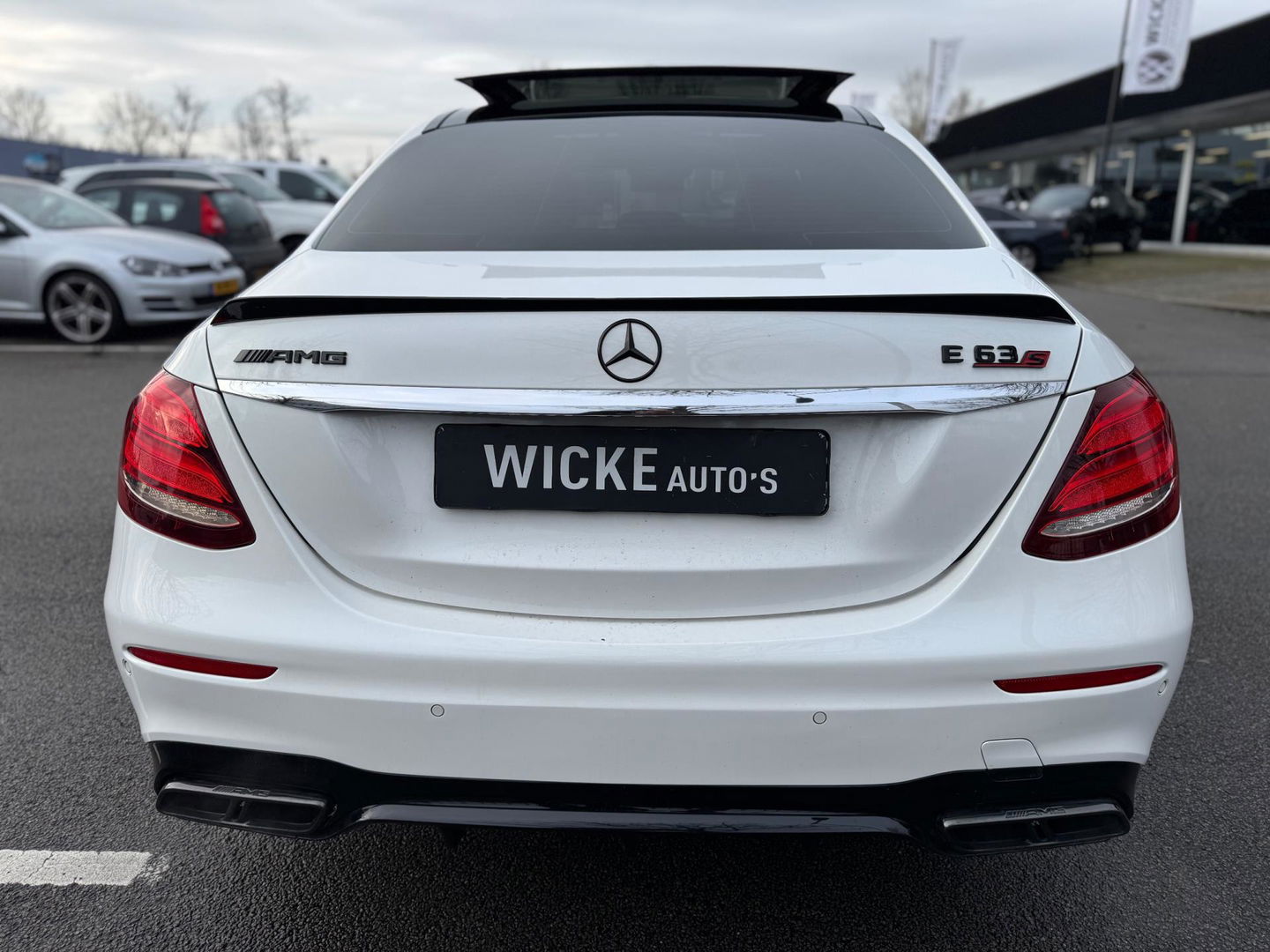 Mercedes-Benz E-Klasse AMG 63 S 4MATIC Softclose Panorama 360 Camera