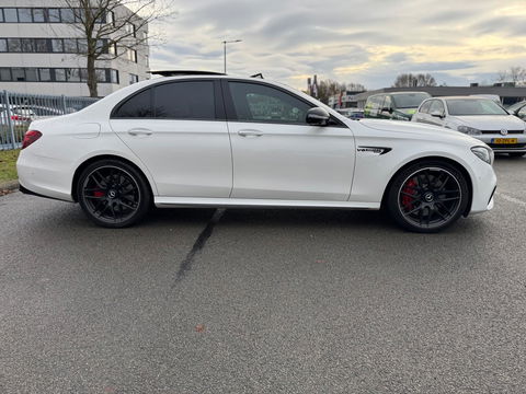 Mercedes-Benz E-Klasse AMG 63 S 4MATIC Softclose Panorama 360 Camera
