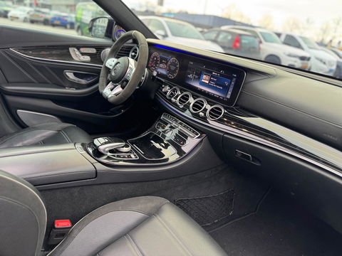 Mercedes-Benz E-Klasse AMG 63 S 4MATIC Softclose Panorama 360 Camera