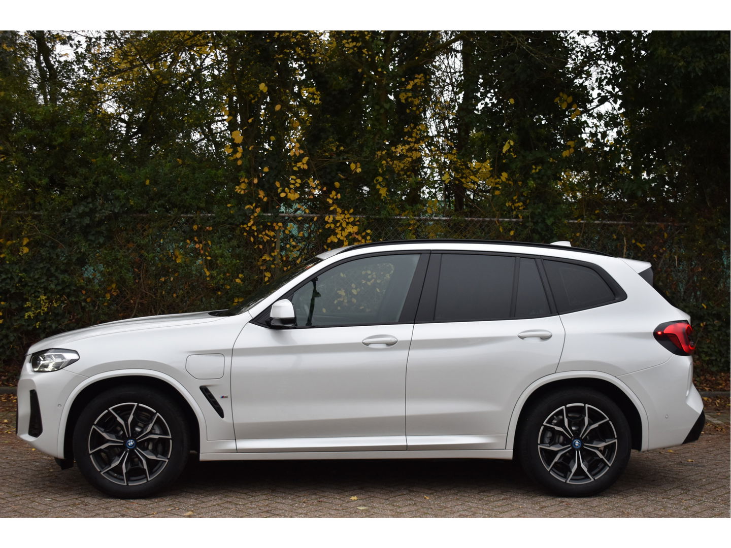 BMW X3 xDrive30e High Executive M-Sport 299 pk Driving Assistant | Camera | Elekt.trekhaak | Carplay | Leder | Adapt.CC | Full LED | Historie
