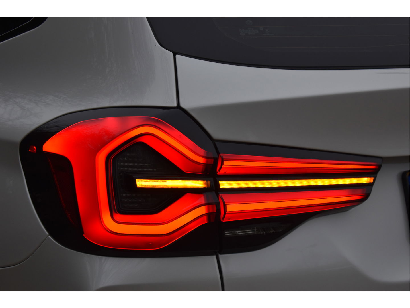 BMW X3 xDrive30e High Executive M-Sport 299 pk Driving Assistant | Camera | Elekt.trekhaak | Carplay | Leder | Adapt.CC | Full LED | Historie