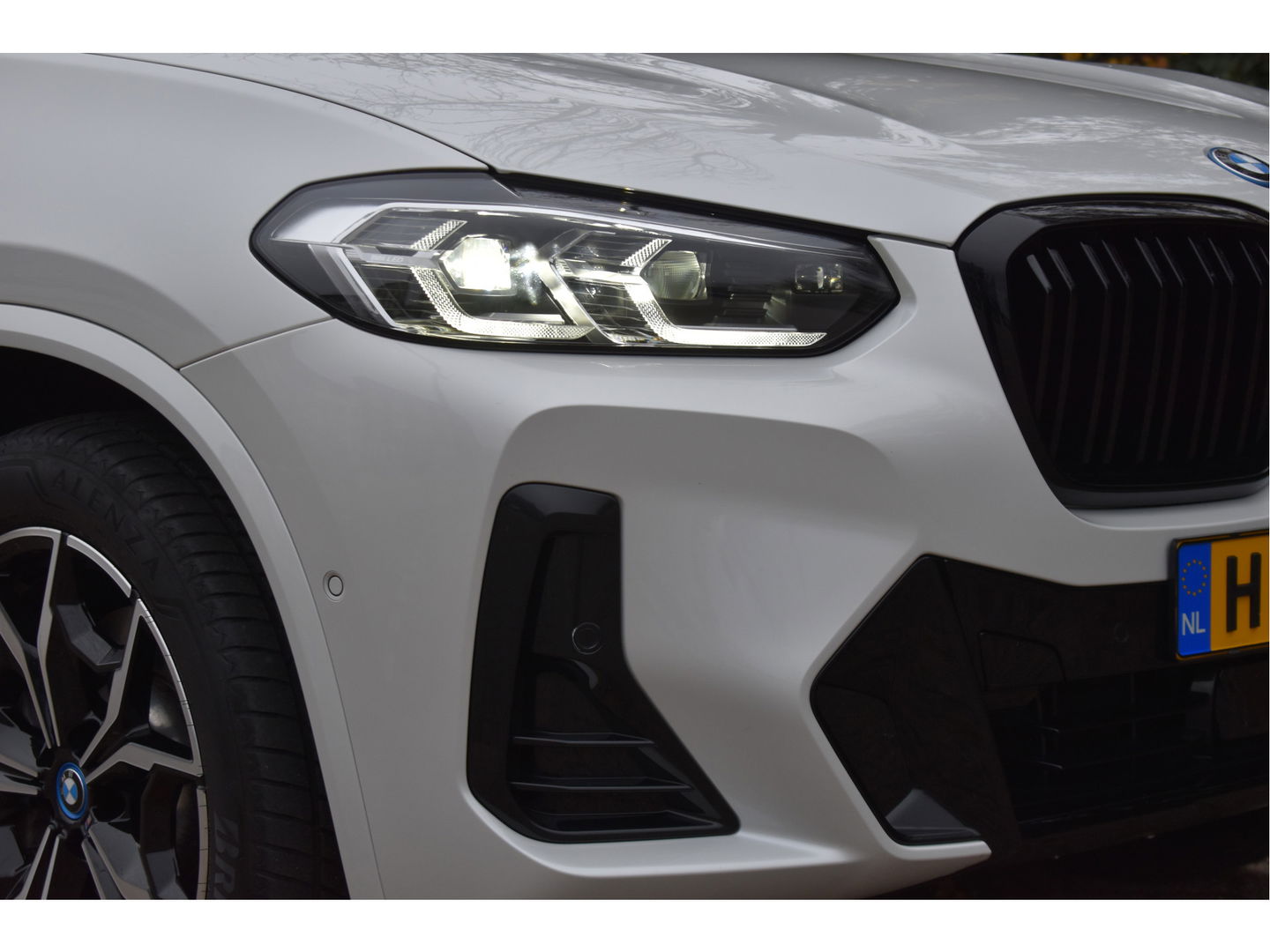 BMW X3 xDrive30e High Executive M-Sport 299 pk Driving Assistant | Camera | Elekt.trekhaak | Carplay | Leder | Adapt.CC | Full LED | Historie