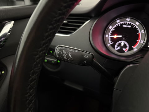 Škoda Octavia 1.0 TSI | Pano | Sfeer | Carplay | Camera | Clima | Canton | Cruise | Keyless | Trekh. | Stoelverw. | Parkeersens.