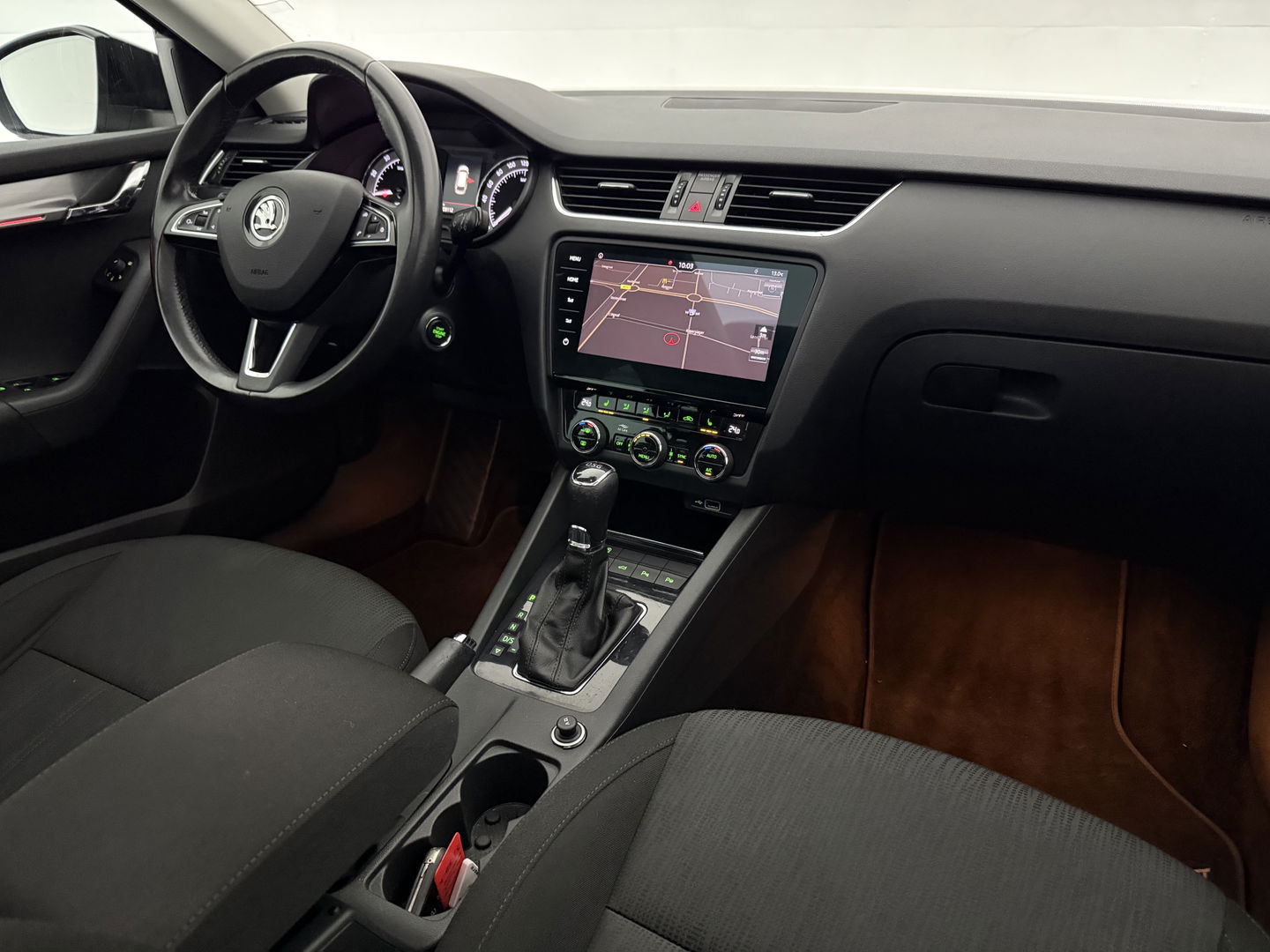 Škoda Octavia 1.0 TSI | Pano | Sfeer | Carplay | Camera | Clima | Canton | Cruise | Keyless | Trekh. | Stoelverw. | Parkeersens.