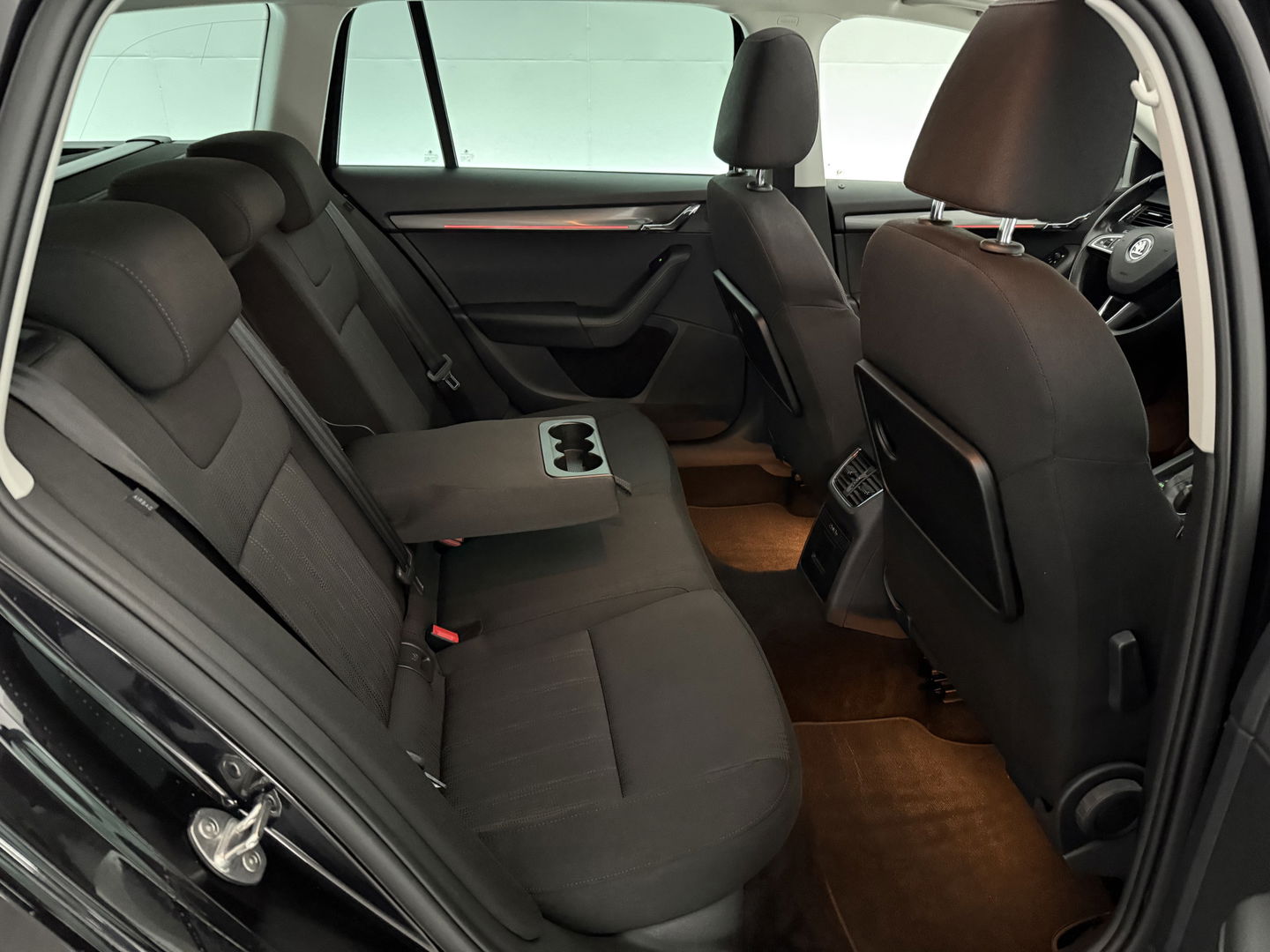 Škoda Octavia 1.0 TSI | Pano | Sfeer | Carplay | Camera | Clima | Canton | Cruise | Keyless | Trekh. | Stoelverw. | Parkeersens.