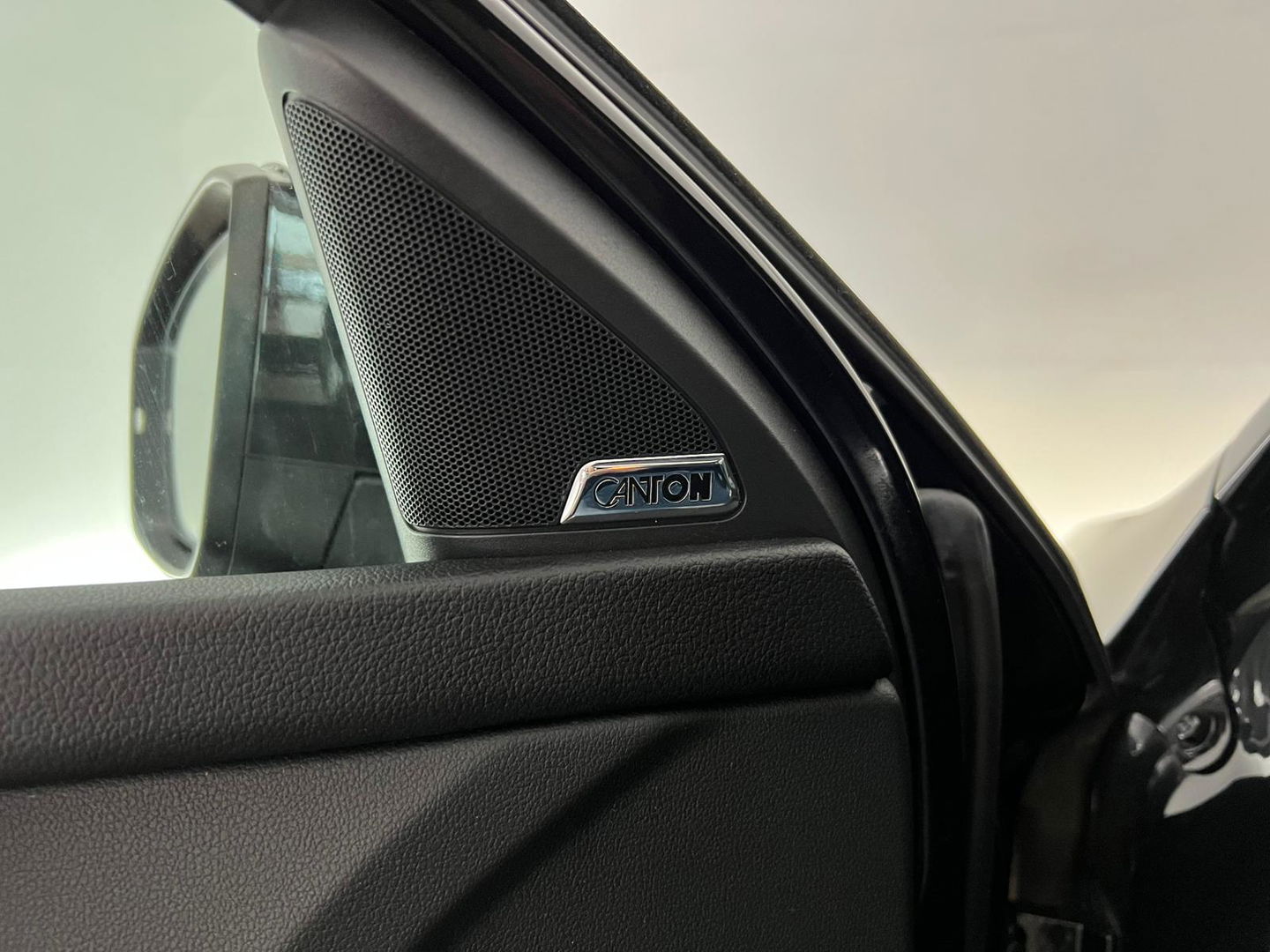 Škoda Octavia 1.0 TSI | Pano | Sfeer | Carplay | Camera | Clima | Canton | Cruise | Keyless | Trekh. | Stoelverw. | Parkeersens.