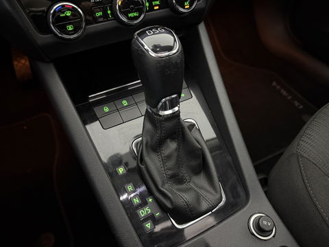 Škoda Octavia 1.0 TSI | Pano | Sfeer | Carplay | Camera | Clima | Canton | Cruise | Keyless | Trekh. | Stoelverw. | Parkeersens.