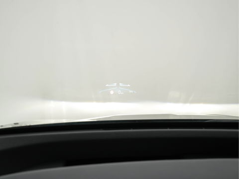 BMW iX xDrive40 High Executive 77 kWh ( 3-Fase ) {SOH-100%} (INCL-BTW) Aut. *PANO | HEAD-UP | HARMAN/KARDON-SURROUND | SOFT-CLOSE | DAB+ | DIGI-COCKPIT | HEATED-COMFORTSEATS | FULL-LED | CARPLAY | TOWBAR | AMBIENT-LIGHT | TOPVIEW | MEMORY-PACK |